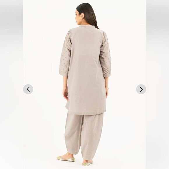 LIMELIGHT PAKISTANI DESIGNER GREY SEQUIN SHALWAR KAMEEZ 2 PIECE READY MADE - Picture 9 of 14